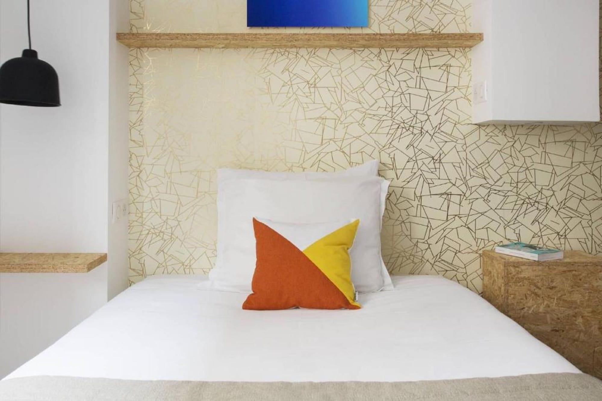 Hotel Izzy Issy-les-Moulineaux Buitenkant foto