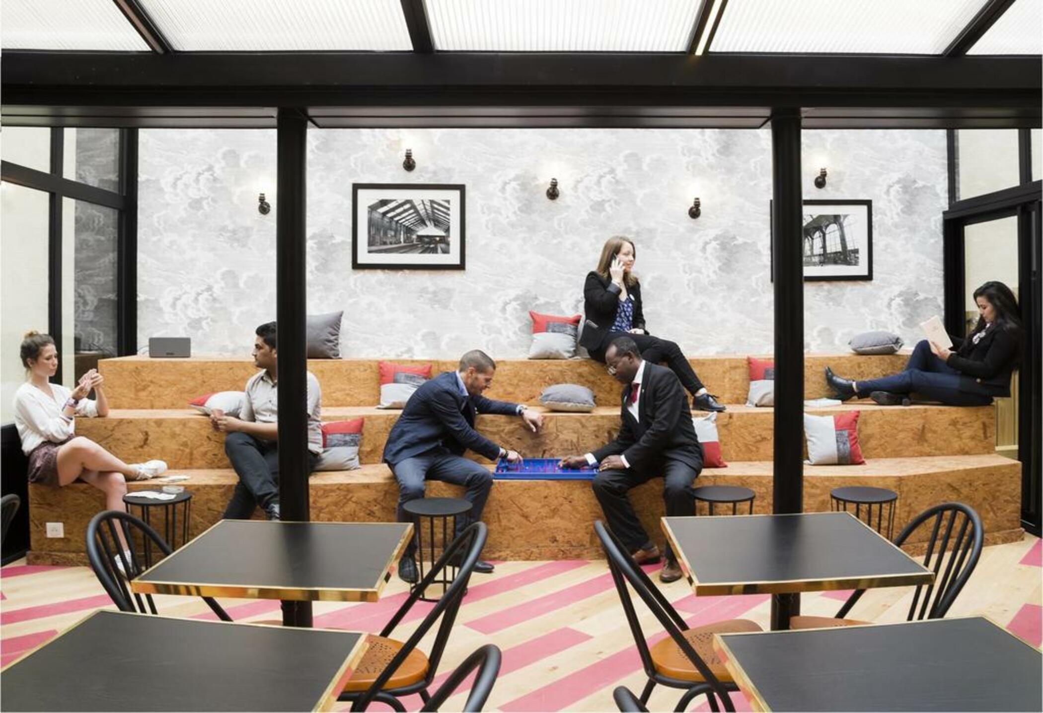 Hotel Izzy Issy-les-Moulineaux Buitenkant foto