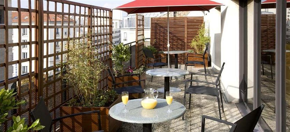 Hotel Izzy Issy-les-Moulineaux Buitenkant foto
